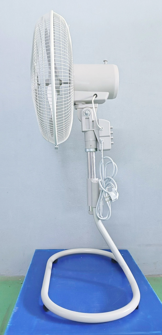 quat_san_gale_hf450n_2
